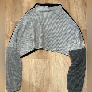 Gray and Dark Gray Cropped Women's Sweater